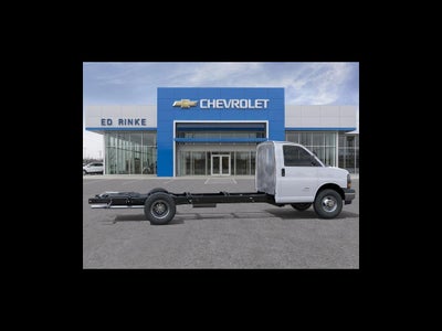 2025 Chevrolet Express Cutaway 3500 1WT