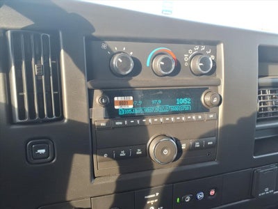 2025 Chevrolet Express Cutaway 3500 1WT