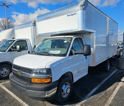 2024 Chevrolet Express Cutaway 4500 2WT