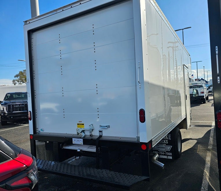 2024 Chevrolet Express Cutaway 4500 2WT