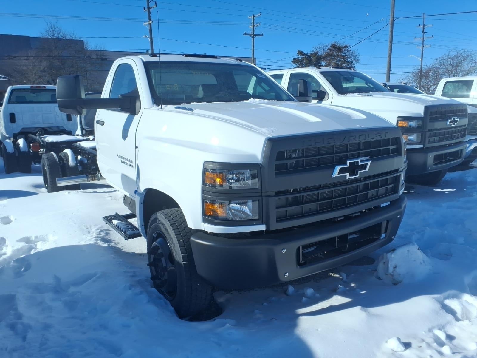 2025 Chevrolet Silverado 5500 HD Work Truck