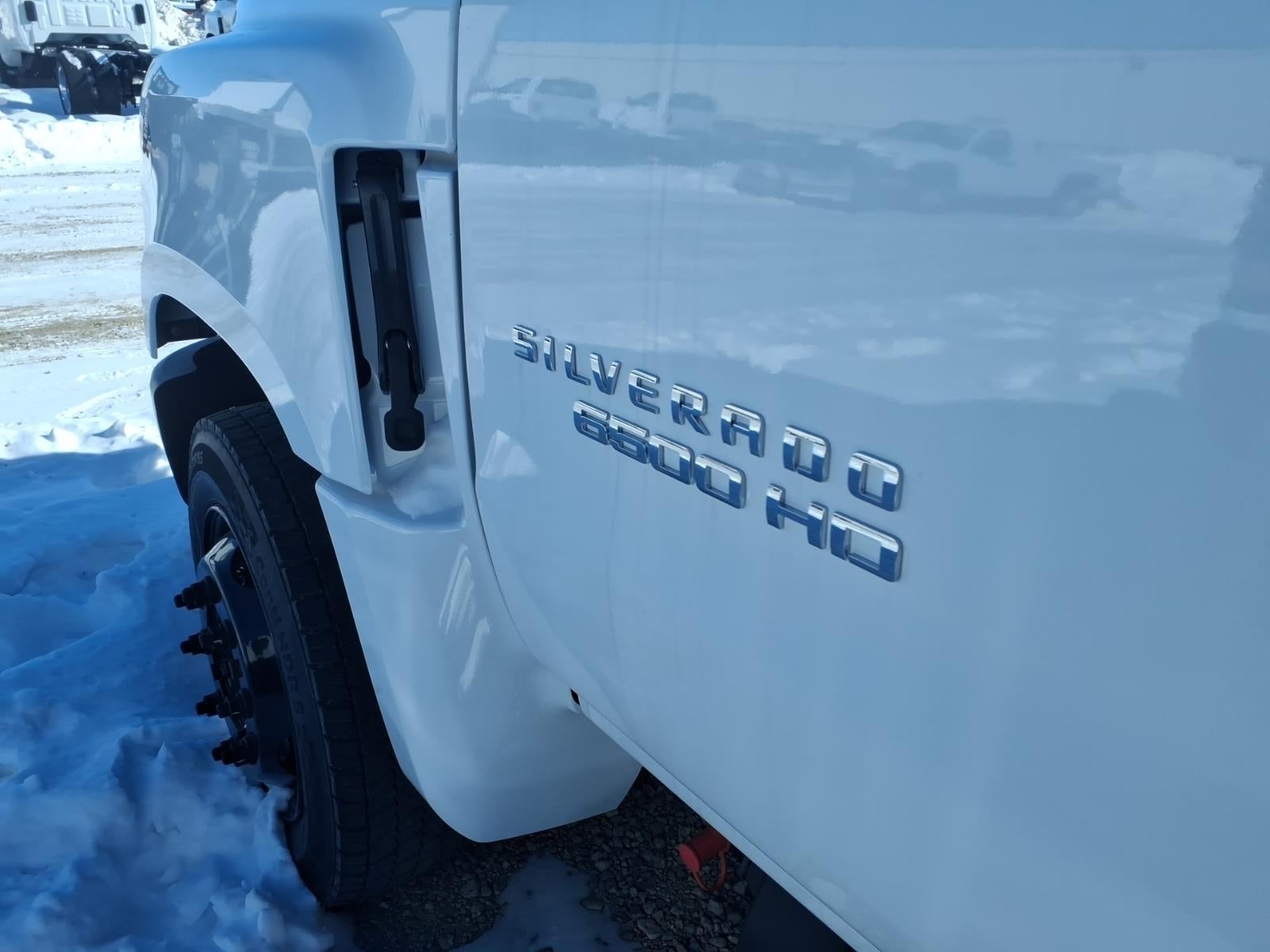 2025 Chevrolet Silverado 5500 HD Work Truck