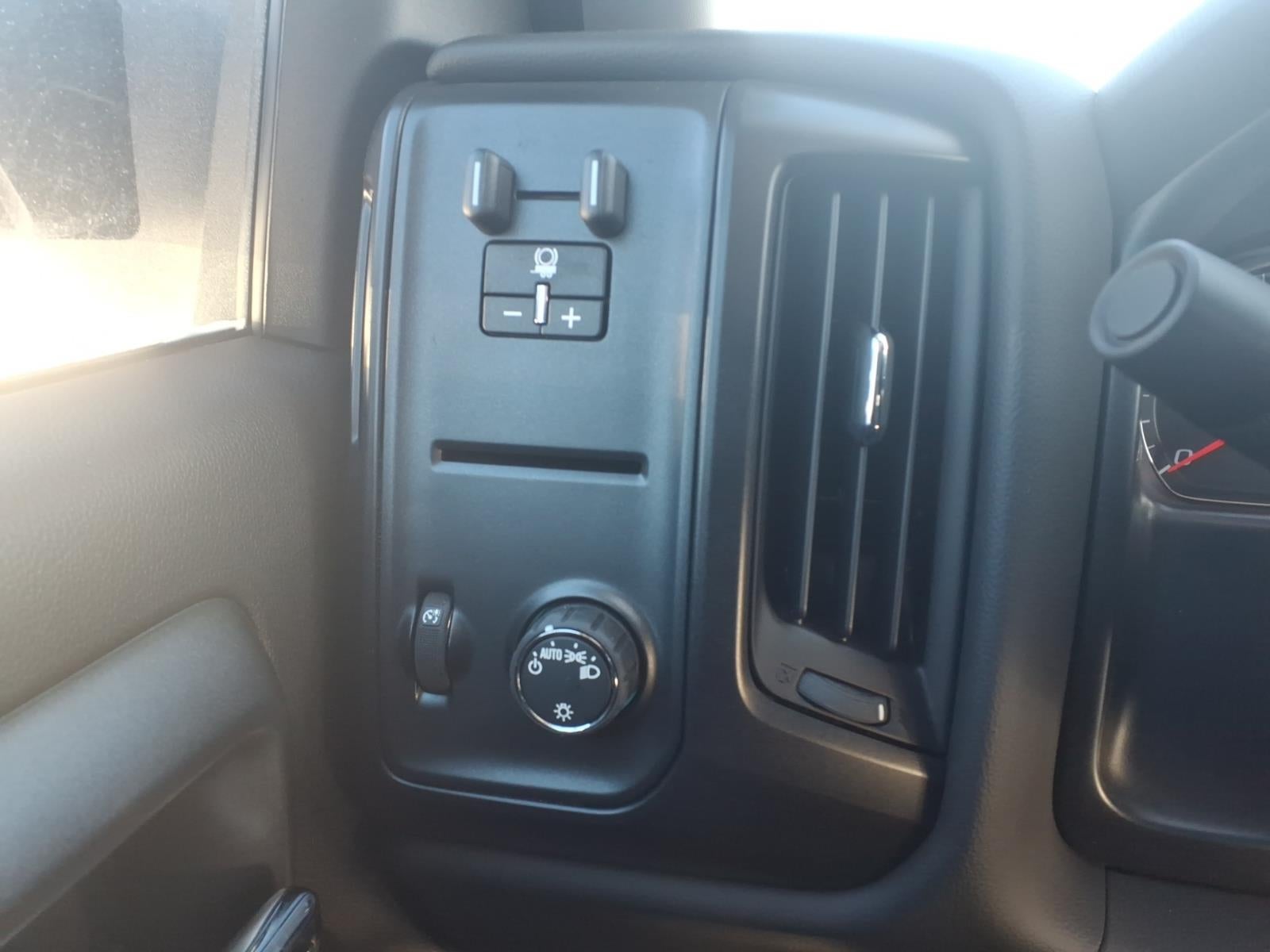 2025 Chevrolet Silverado 5500 HD Work Truck