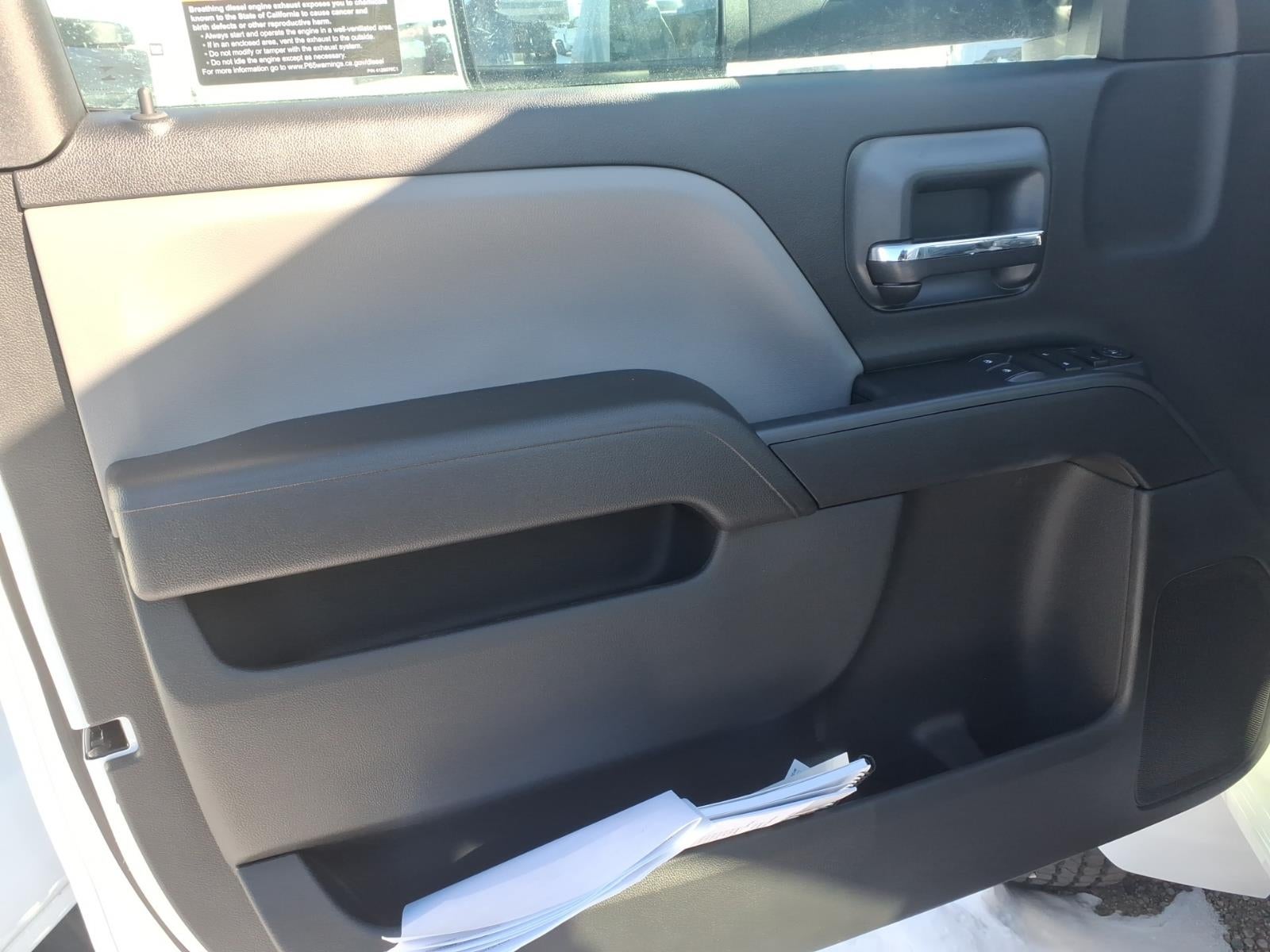 2025 Chevrolet Silverado 5500 HD Work Truck