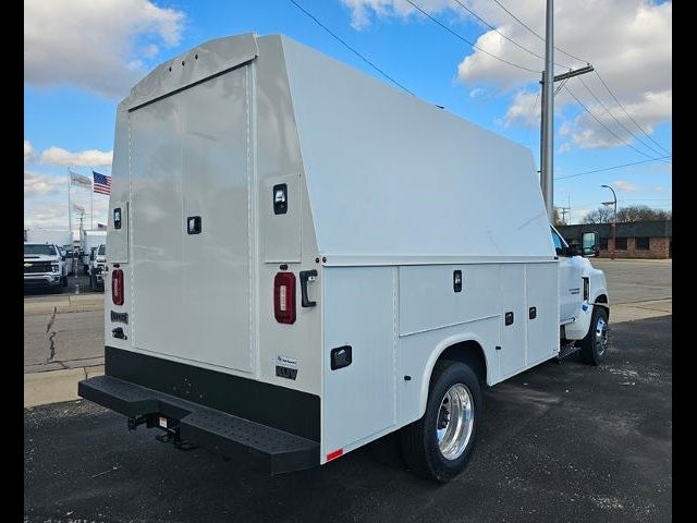 2024 Chevrolet Silverado 5500 HD Work Truck