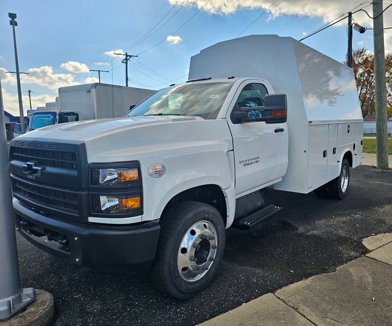 2024 Chevrolet Silverado 5500 HD Work Truck