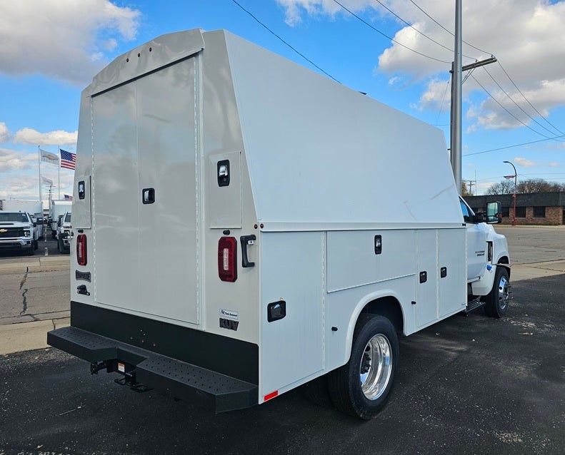 2024 Chevrolet Silverado 5500 HD Work Truck