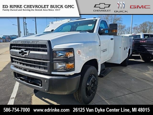 2023 Chevrolet Silverado 5500 HD Work Truck