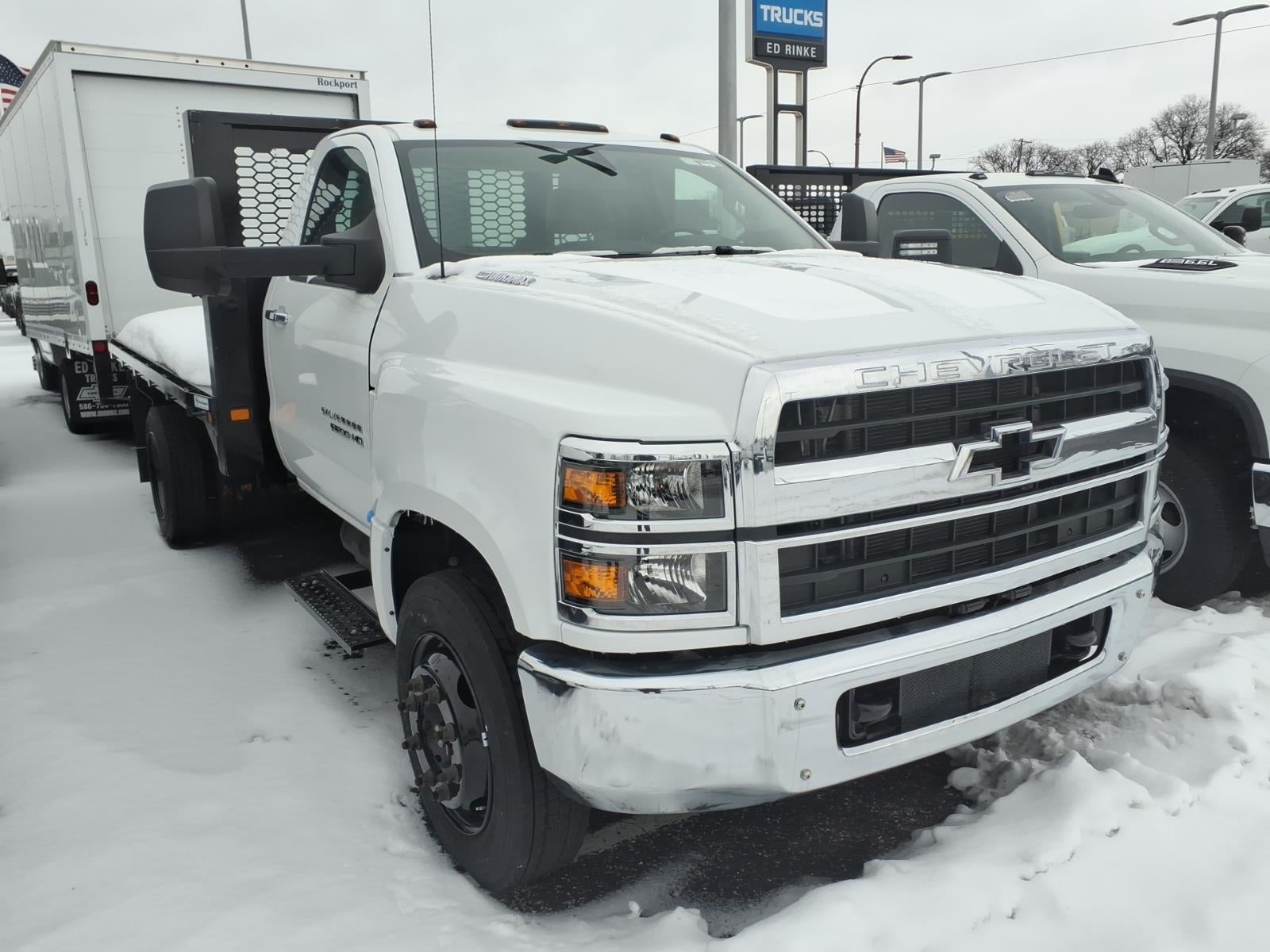2025 Chevrolet Silverado 5500 HD Work Truck