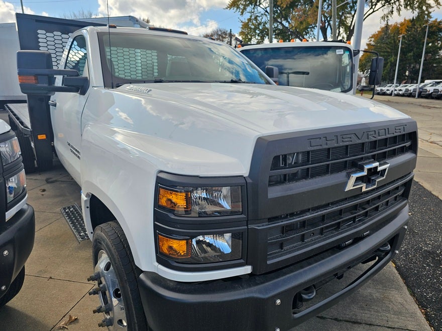 2024 Chevrolet Silverado 5500 HD Work Truck