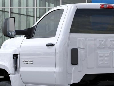 2025 Chevrolet Silverado 5500 HD Work Truck