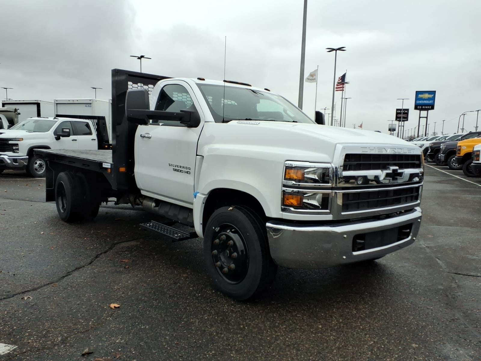 2023 Chevrolet Silverado 5500 HD Work Truck