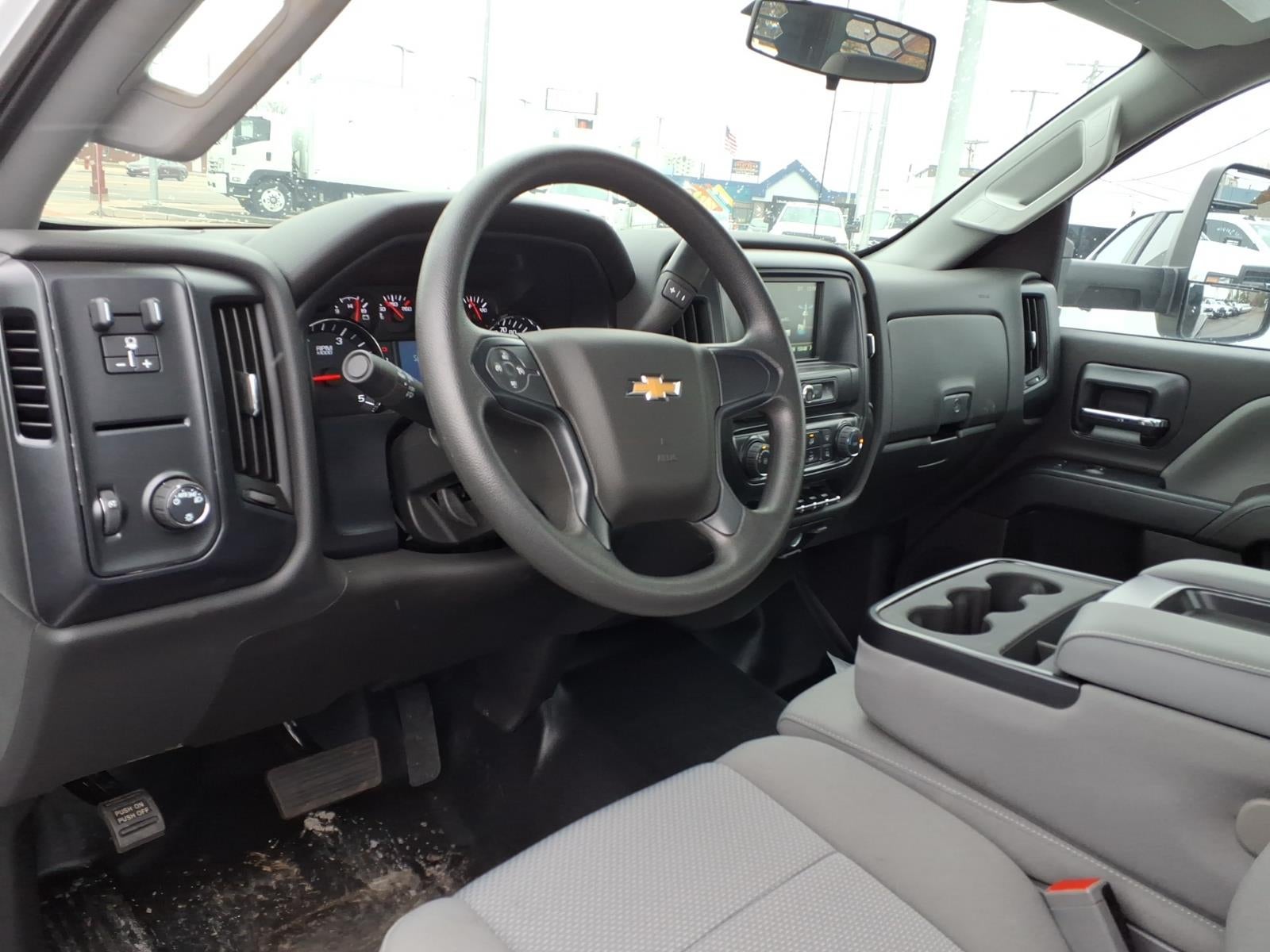 2023 Chevrolet Silverado 5500 HD Work Truck