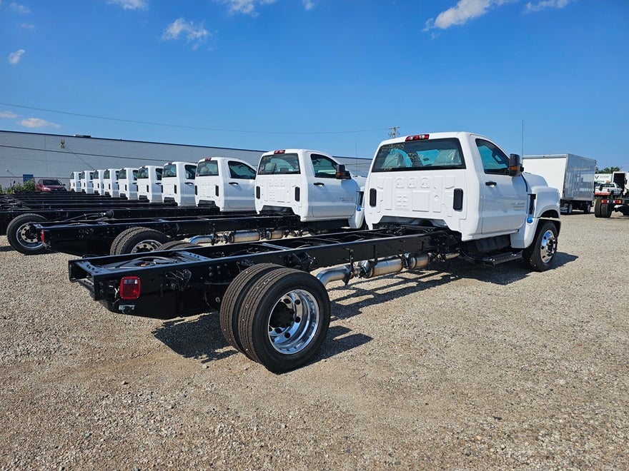 2024 Chevrolet Silverado 5500 HD Work Truck