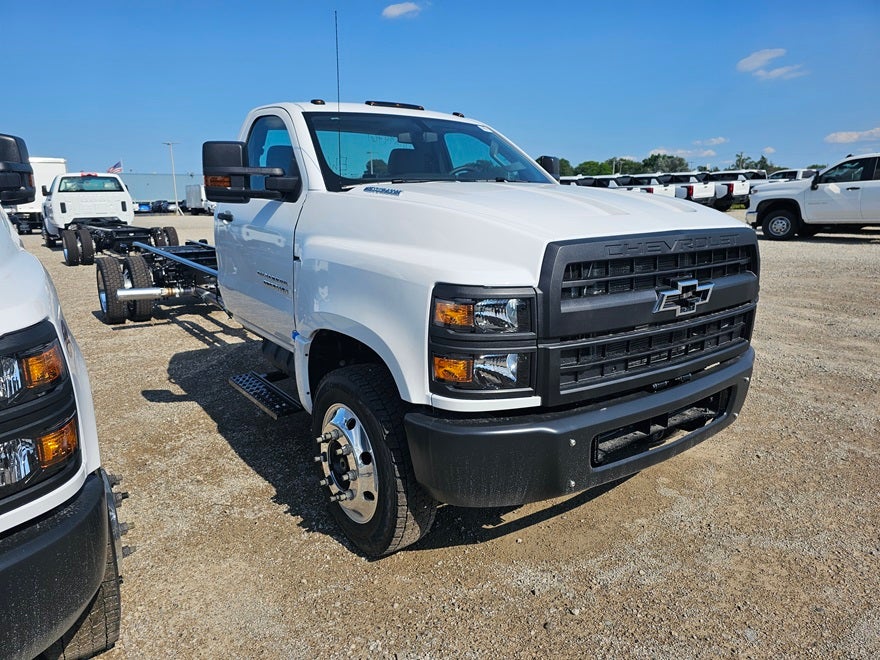 2024 Chevrolet Silverado 5500 HD Work Truck