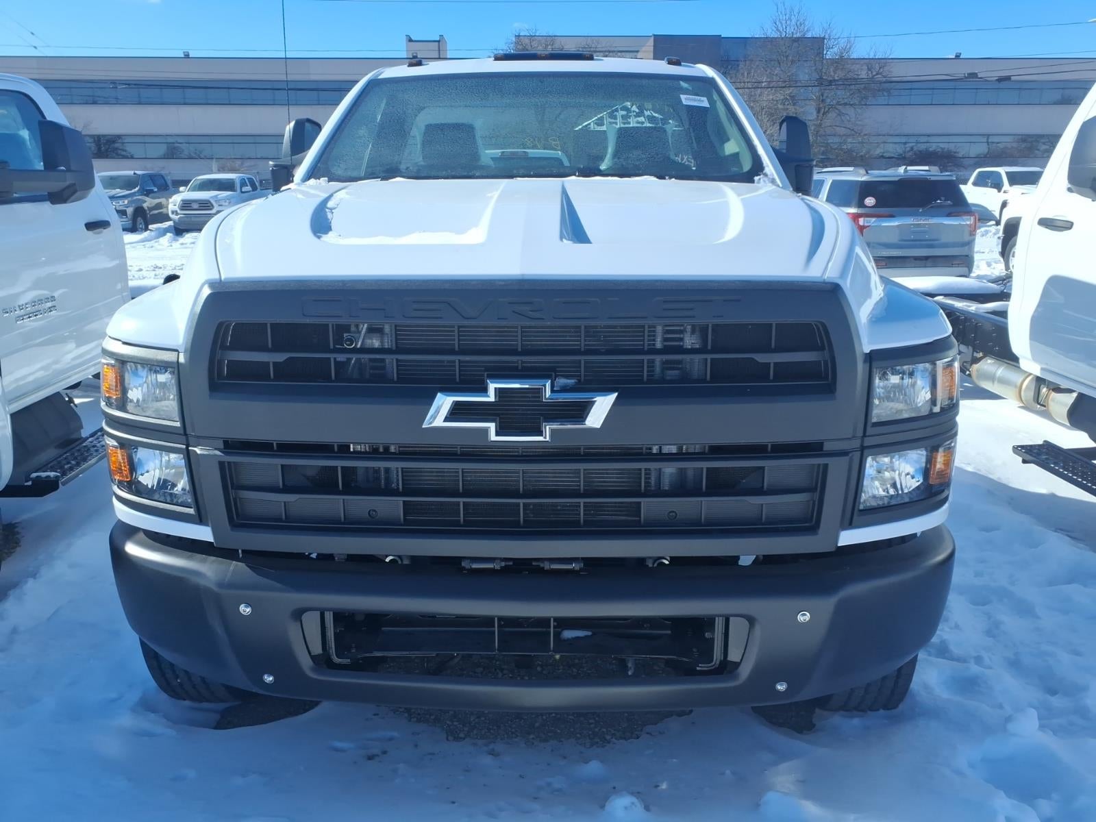 2025 Chevrolet Silverado 5500 HD Work Truck