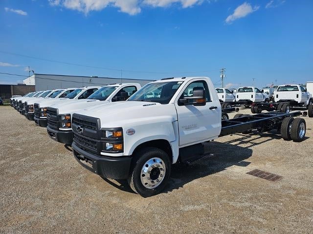 2024 Chevrolet Silverado 6500 HD Work Truck