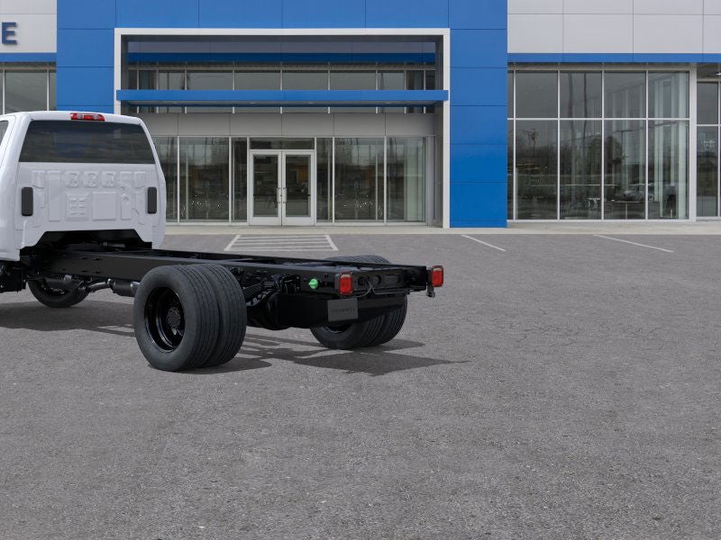 2025 Chevrolet Silverado 6500 HD Work Truck