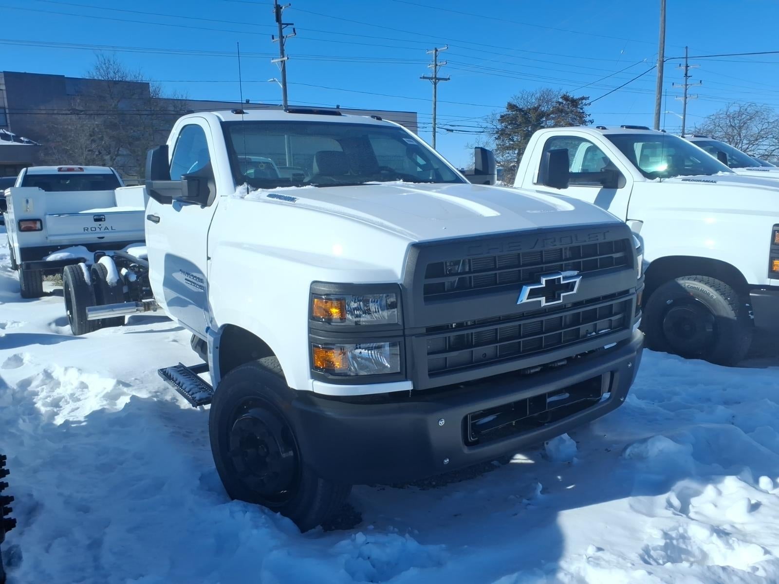 2024 Chevrolet Silverado 6500 HD Work Truck