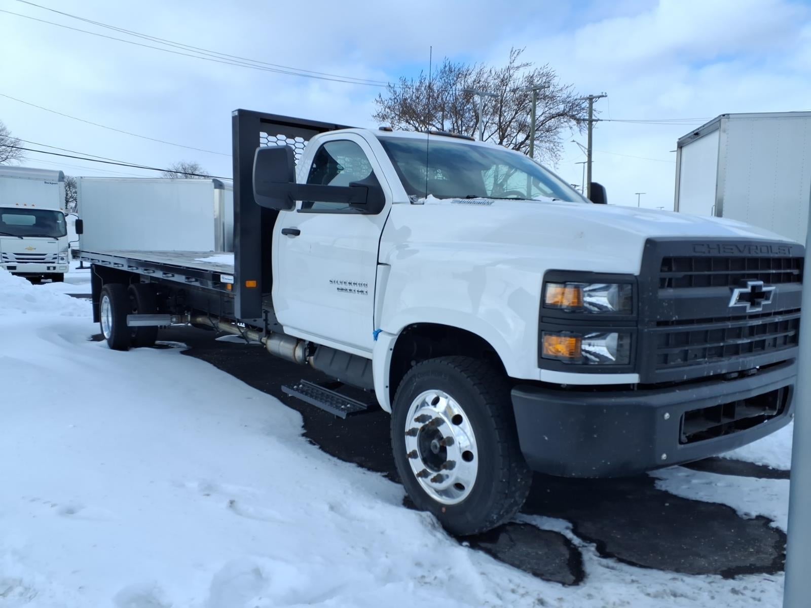 2024 Chevrolet Silverado 6500 HD Work Truck