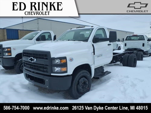 2025 Chevrolet Silverado 6500 HD Work Truck
