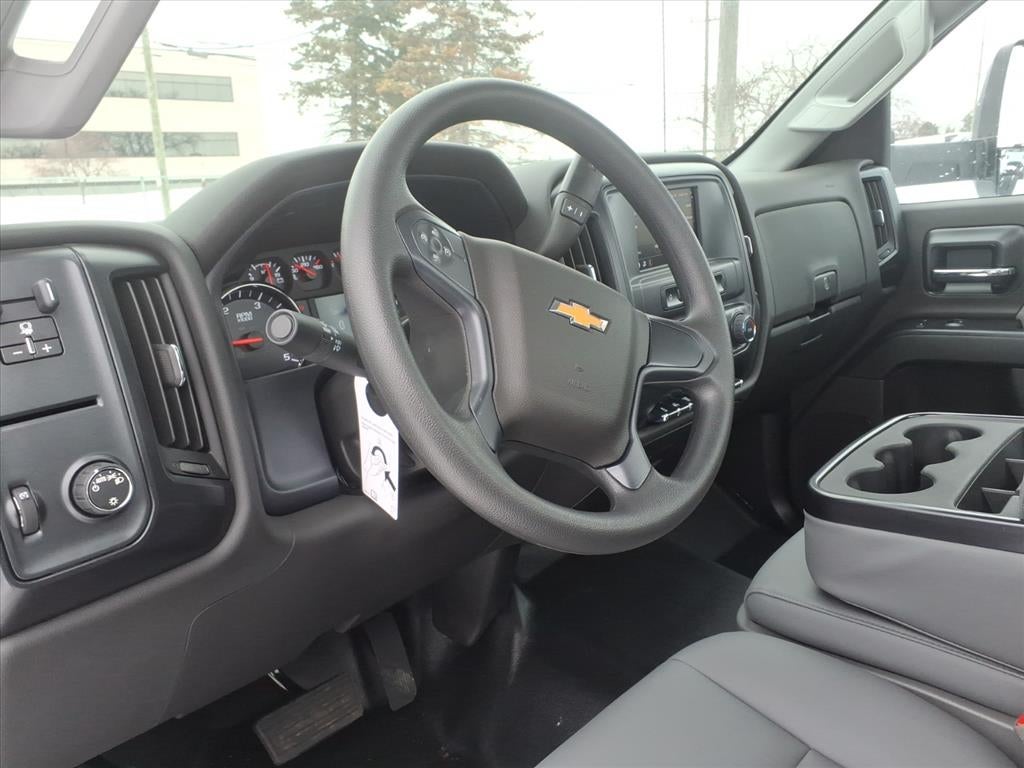 2025 Chevrolet Silverado 6500 HD Work Truck