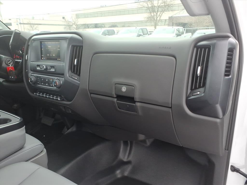 2025 Chevrolet Silverado 6500 HD Work Truck