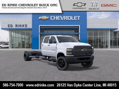 2025 Chevrolet Silverado 6500 HD Work Truck