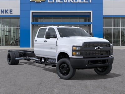 2025 Chevrolet Silverado 6500 HD Work Truck