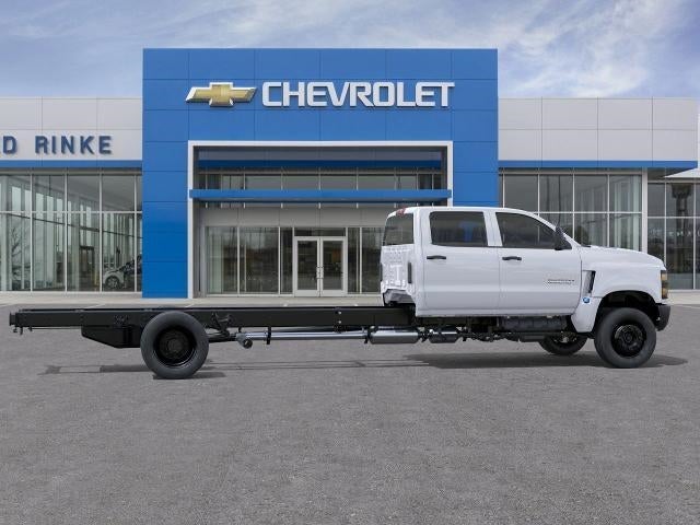 2025 Chevrolet Silverado 6500 HD Work Truck