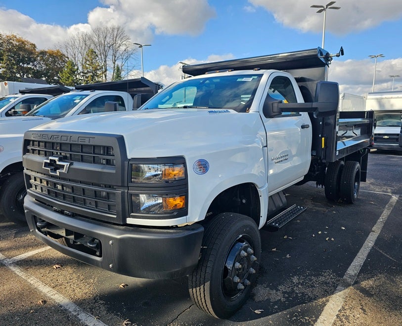 2024 Chevrolet Silverado 5500 HD Work Truck
