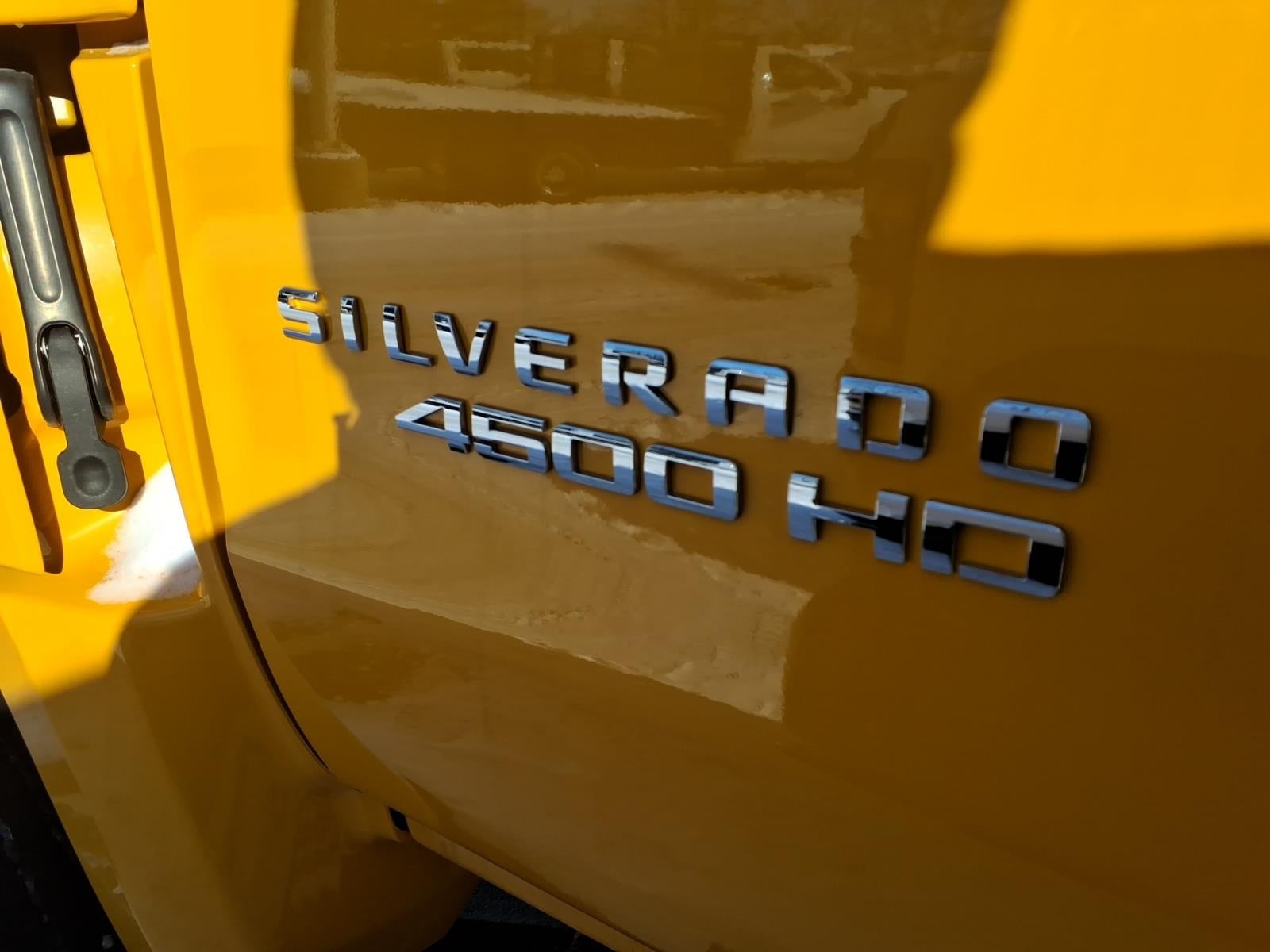 2024 Chevrolet Silverado 4500 HD Work Truck