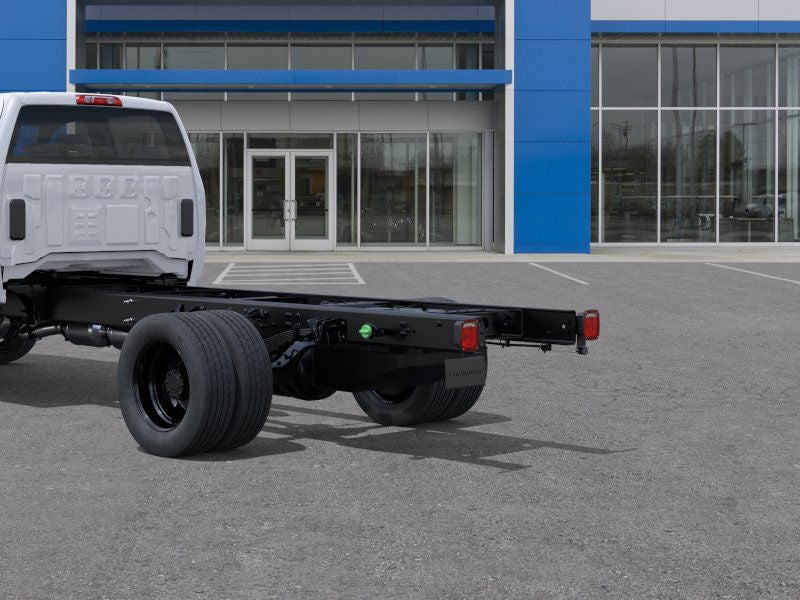 2025 Chevrolet Silverado 5500 HD Work Truck