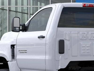 2025 Chevrolet Silverado 5500 HD Work Truck