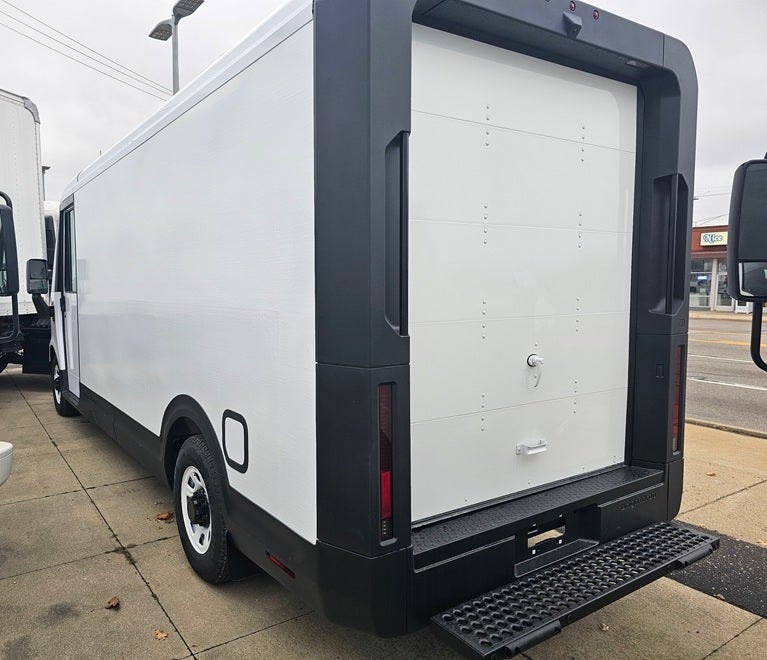 2025 Chevrolet BrightDrop 400 FWD 400