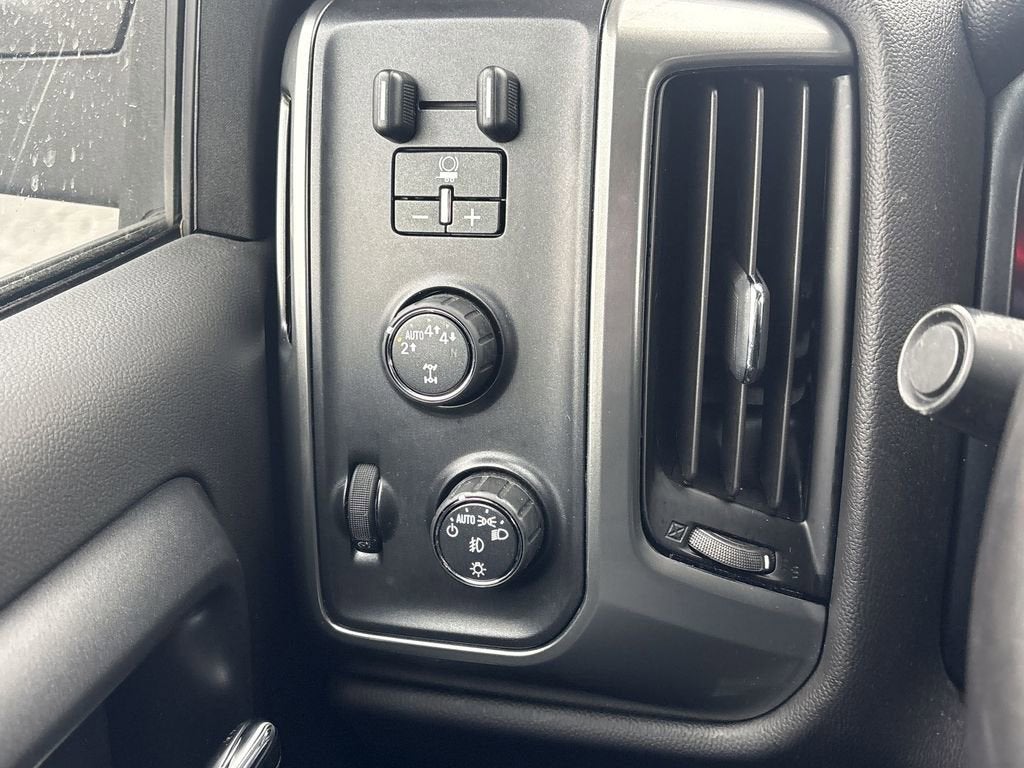 2019 Chevrolet Silverado LD LT