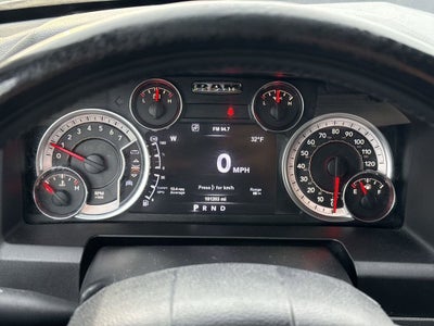 2017 RAM 1500 Big Horn Crew Cab 4x4 5'7" Box