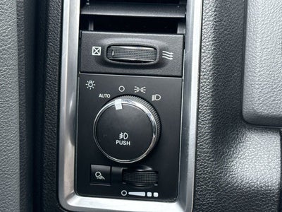 2017 RAM 1500 Big Horn Crew Cab 4x4 5'7" Box