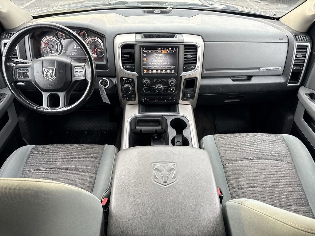 2017 RAM 1500 Big Horn Crew Cab 4x4 5'7" Box