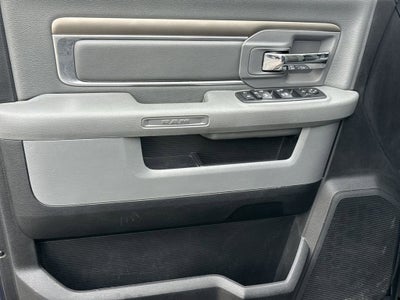 2017 RAM 1500 Big Horn Crew Cab 4x4 5'7" Box