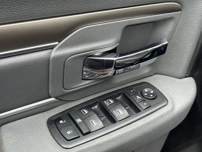 2017 RAM 1500 Big Horn Crew Cab 4x4 5'7" Box