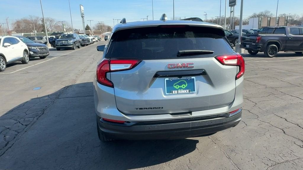 2023 GMC Terrain SLE