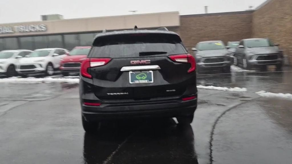 2023 GMC Terrain SLE