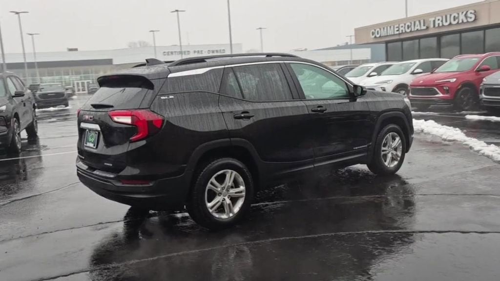 2023 GMC Terrain SLE