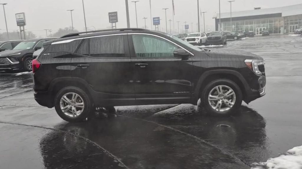 2023 GMC Terrain SLE