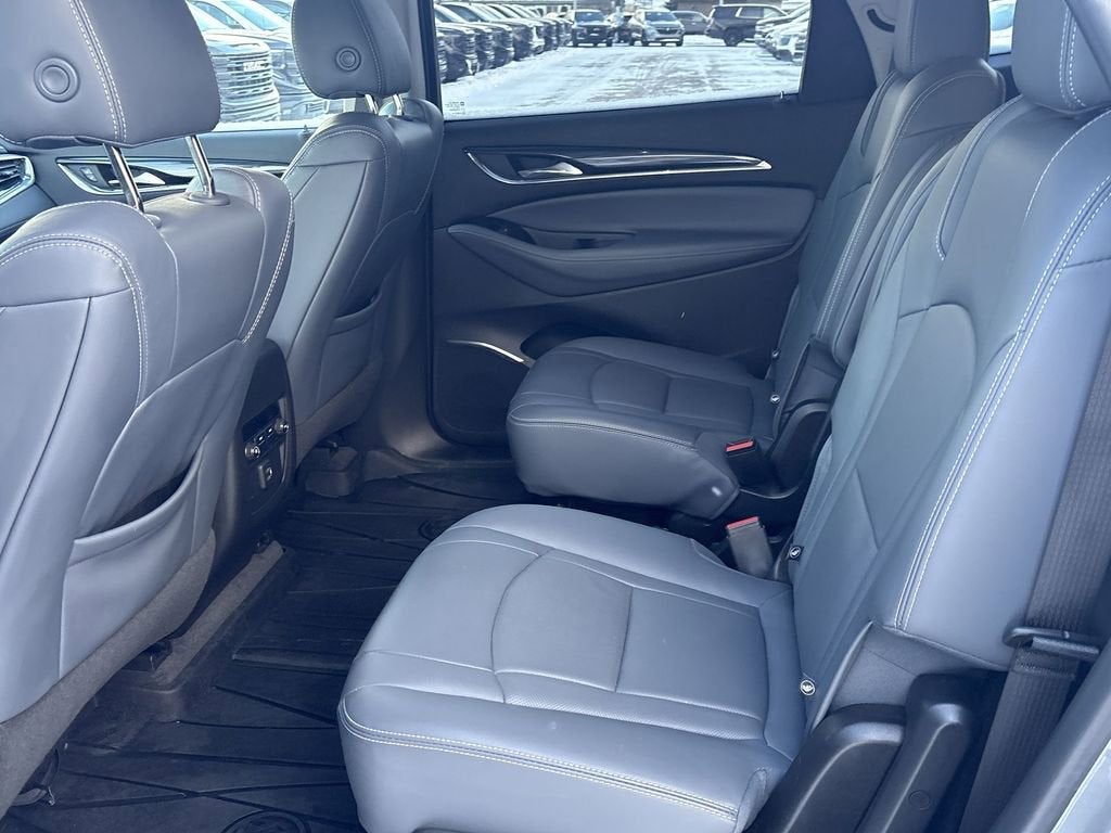 2020 Buick Enclave Essence