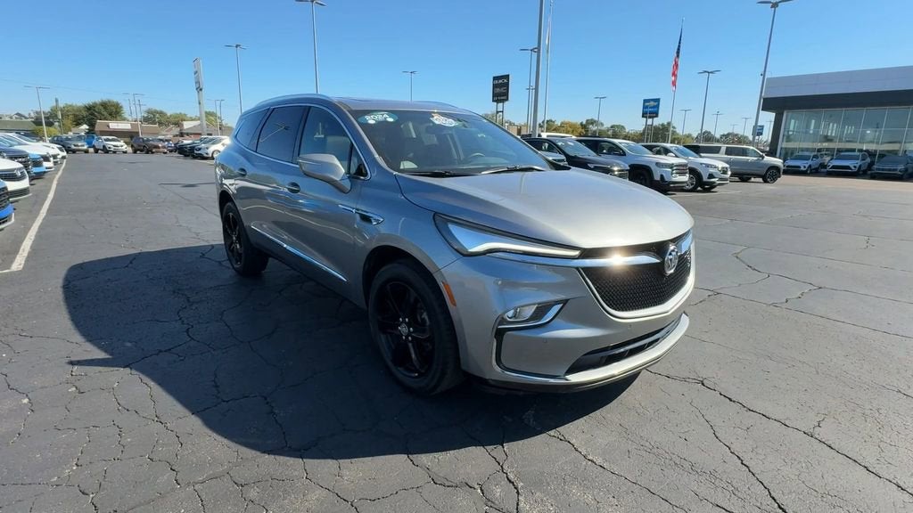 2024 Buick Enclave Essence