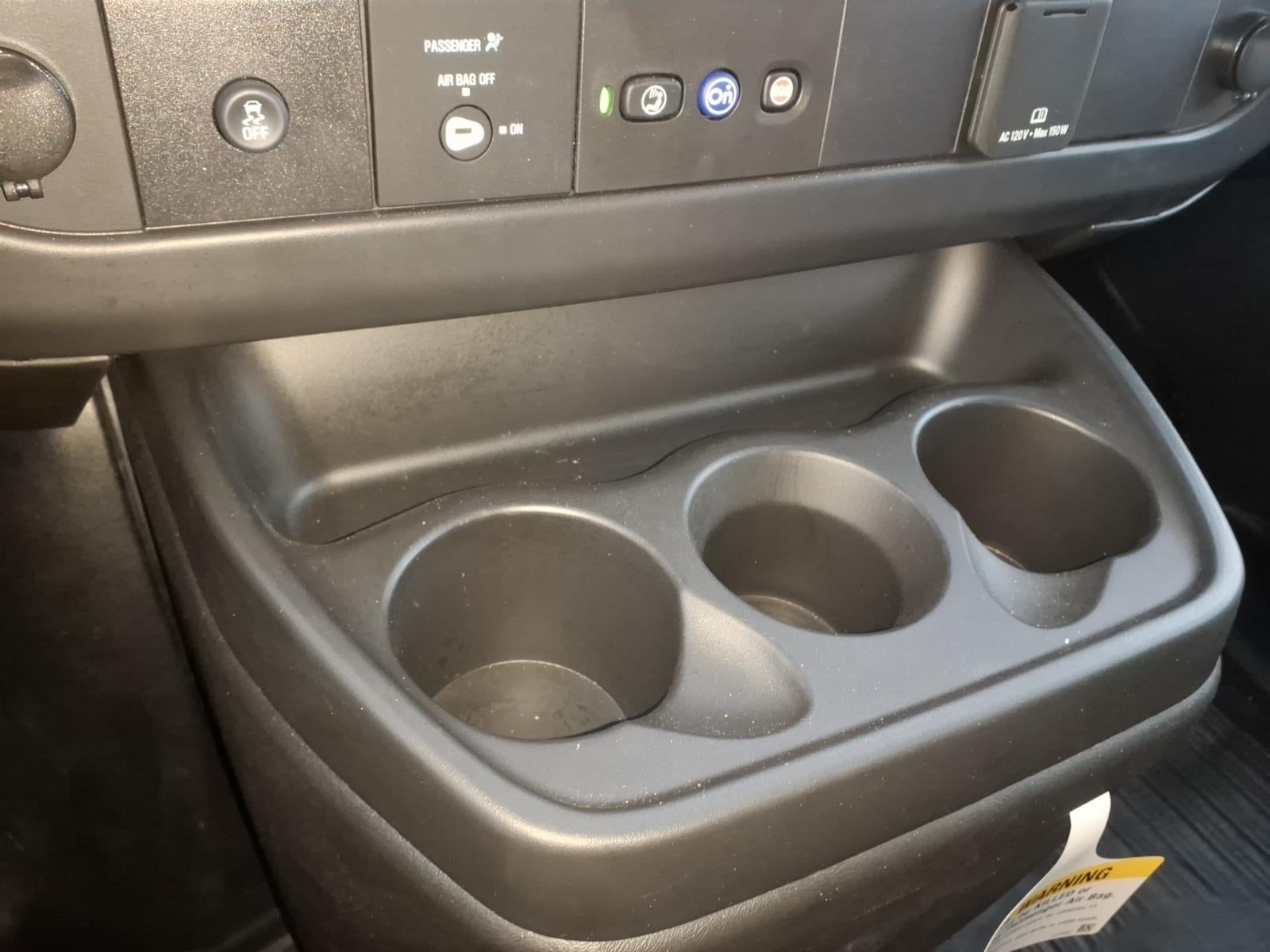 2025 GMC Savana Cutaway 3500 1WT