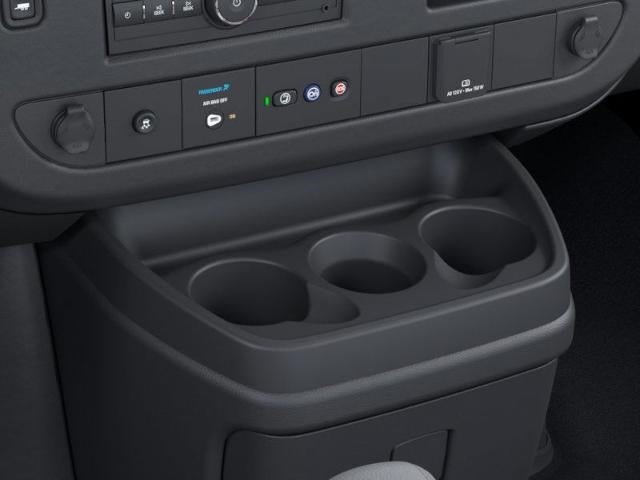 2025 GMC Savana Cutaway 3500 1WT