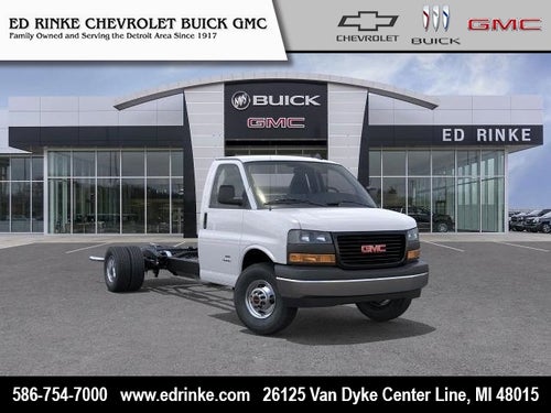 2025 GMC Savana Cutaway 3500 1WT